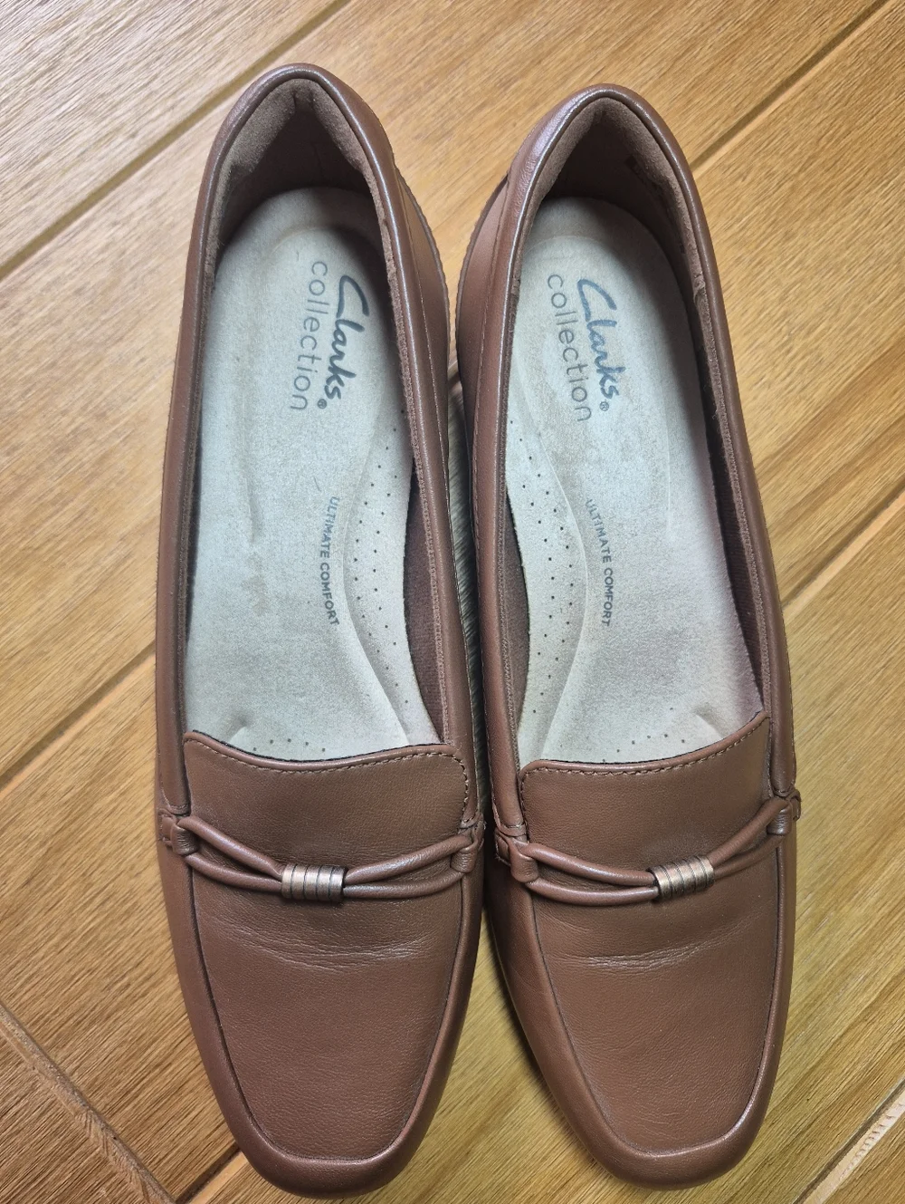Clarks Women's Juliet Shine Tan Leather Loafers - Size 8